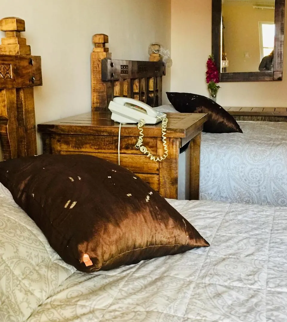 Hotel Don Perez Baní