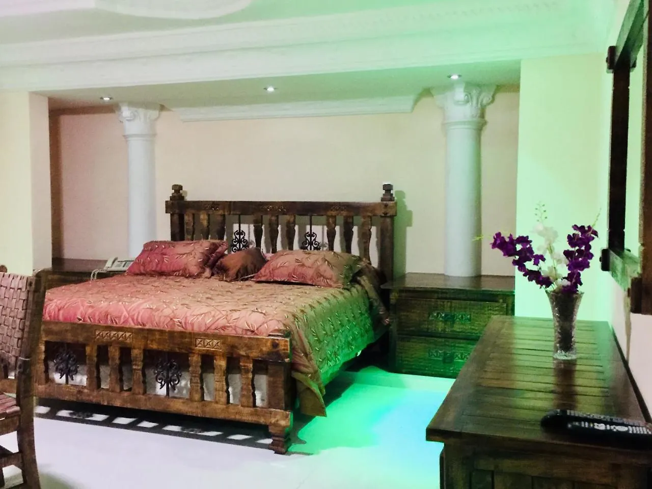 Hotel Don Perez Bani
