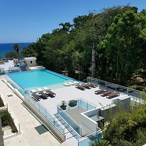 Koko And Suzy's Ocean Dream Resort